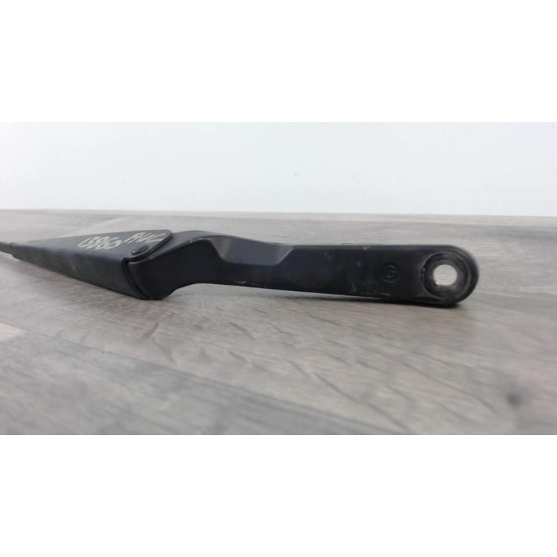 Bras essuie glace avant gauche RENAULT R19 PHASE 1 d’occasion