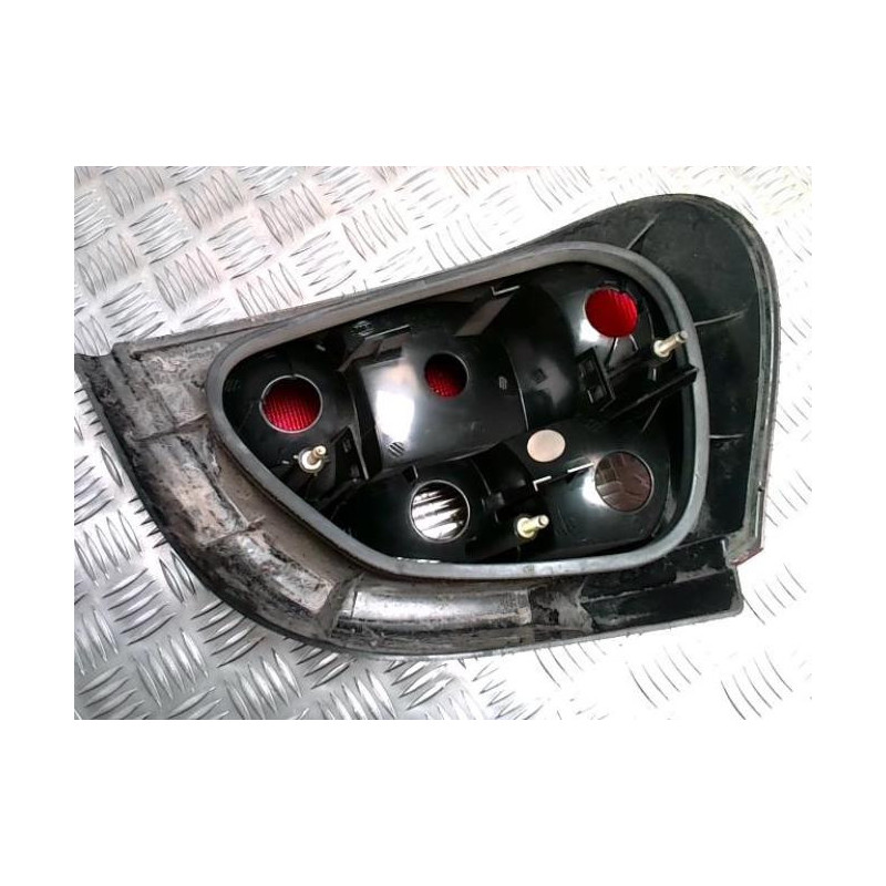 Feu arriere principal droit (feux) RENAULT MEGANE 1 PHASE 2 d’occasion