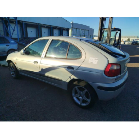Feu arriere principal droit (feux) RENAULT MEGANE 1 PHASE 2 d’occasion