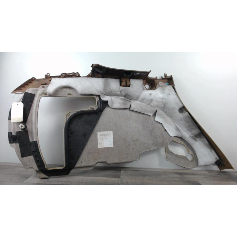 Garniture laterale arriere droite PORSCHE CAYENNE 1 PHASE 1 d’occasion