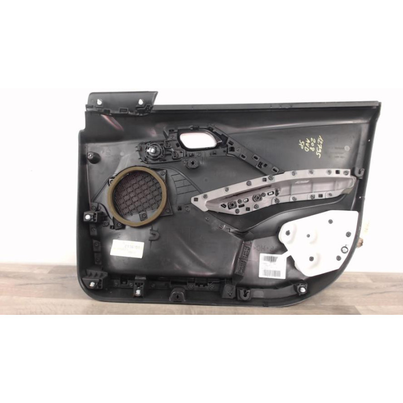Panneau de porte avant gauche PEUGEOT 208 1 PHASE 1 d’occasion