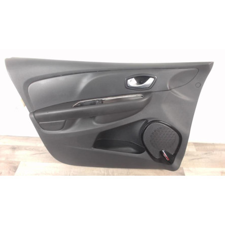 Panneau de porte avant gauche RENAULT CLIO 4 PHASE 2 d’occasion