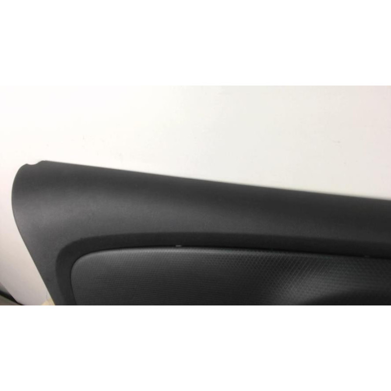 Panneau de porte avant gauche RENAULT CLIO 4 PHASE 2 d’occasion