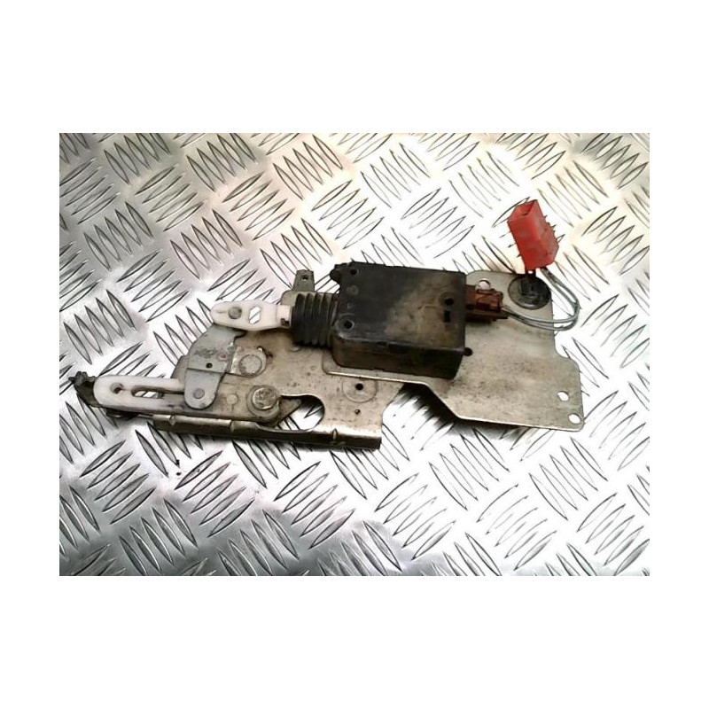 Actionneur serrure hayon PEUGEOT PARTNER 1 PHASE 2 d’occasion