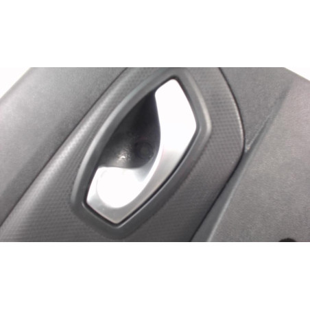 Panneau de porte avant gauche RENAULT CLIO 4 PHASE 2 d’occasion