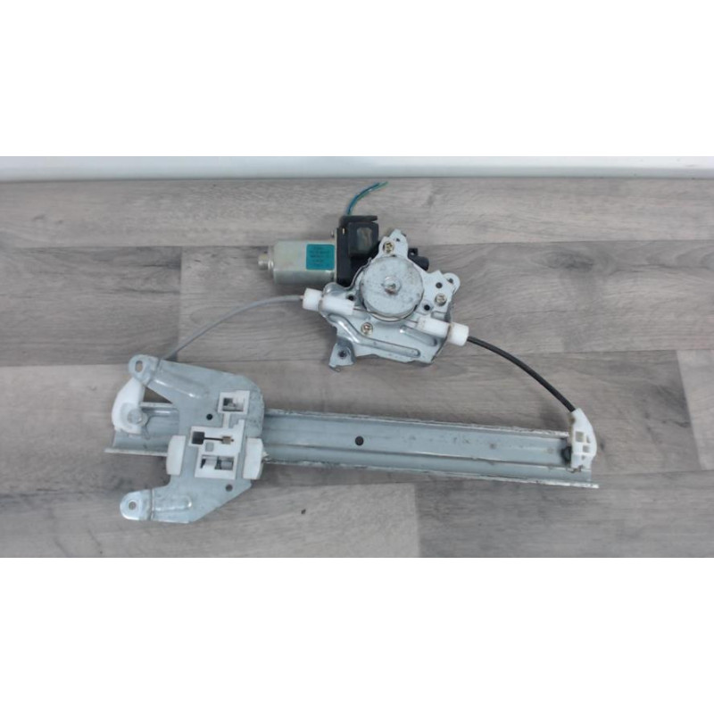 Leve vitre electrique arriere droit NISSAN X-TRAIL 1 PHASE 2 d’occasion