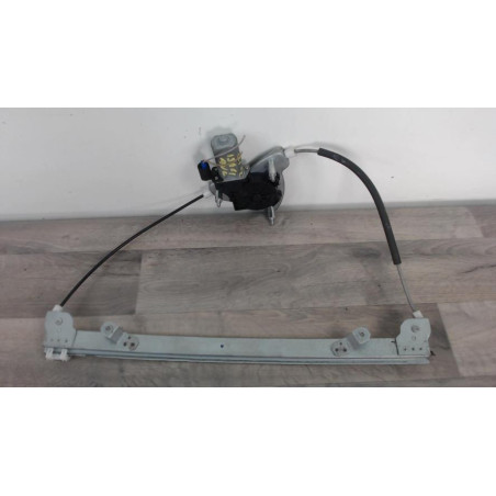 Leve vitre electrique avant gauche RENAULT CLIO 2 PHASE 2 d’occasion