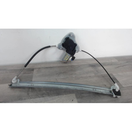 Leve vitre electrique avant gauche RENAULT CLIO 2 PHASE 2 d’occasion