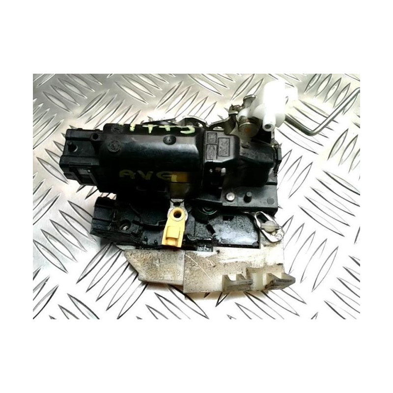 Serrure avant gauche DACIA DUSTER 1 PHASE 2 d’occasion