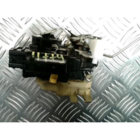 Serrure avant gauche DACIA DUSTER 1 PHASE 2 d’occasion