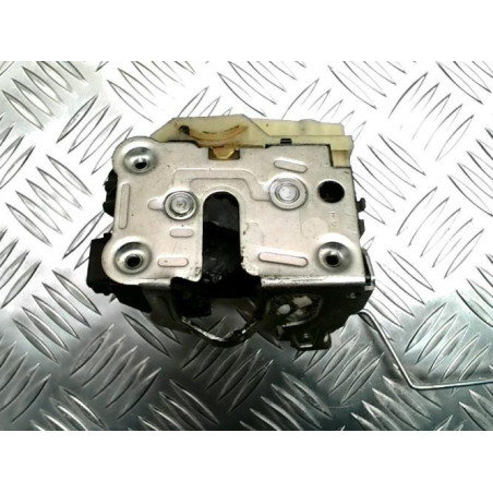 Serrure avant gauche DACIA DUSTER 1 PHASE 2 d’occasion