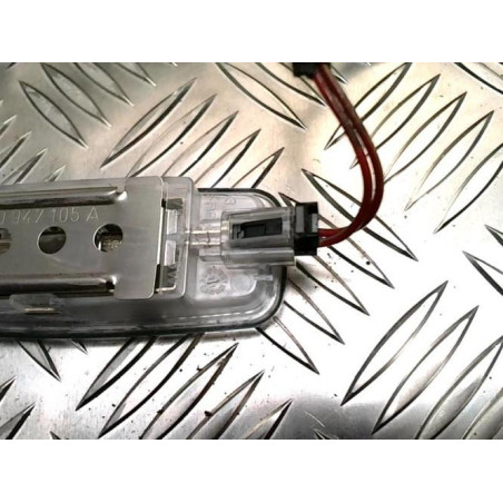 Lumiere porte avant gauche AUDI A4 3 AVANT PHASE 1 BREAK d’occasion