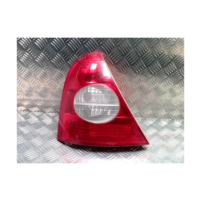Feu arriere principal gauche (feux) RENAULT CLIO 2 PHASE 2 d’occasion