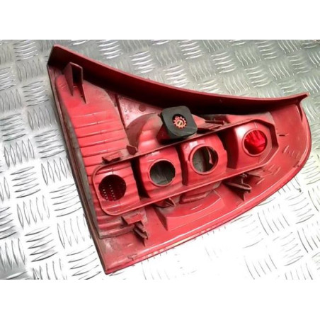 Feu arriere principal gauche (feux) RENAULT CLIO 2 PHASE 2 d’occasion