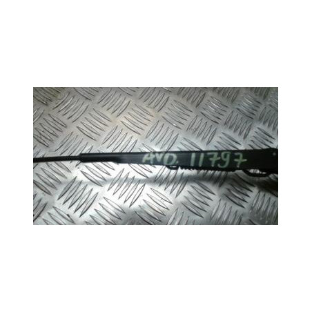 Bras essuie glace avant droit MERCEDES CLASSE B 245 PHASE 1 d’occasion