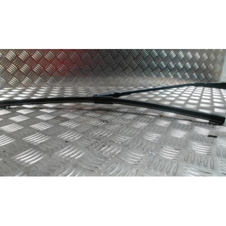 Bras essuie glace avant droit MERCEDES CLASSE B 245 PHASE 1 d’occasion
