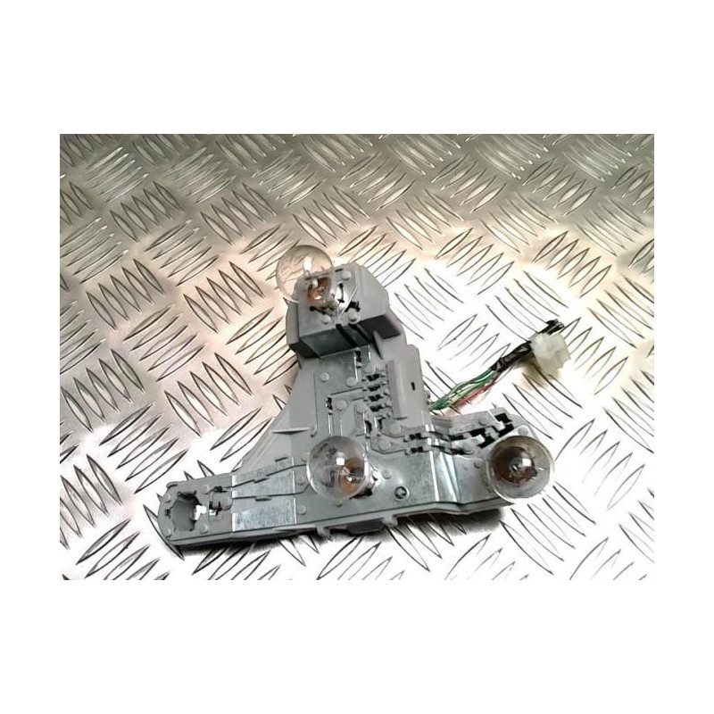 Platine feu arriere droit TOYOTA COROLLA 10 PHASE 2 d’occasion