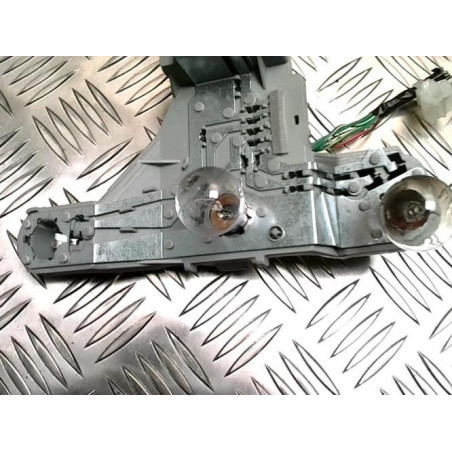 Platine feu arriere droit TOYOTA COROLLA 10 PHASE 2 d’occasion
