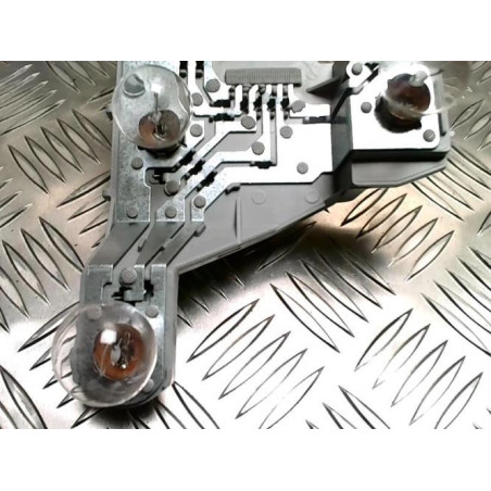 Platine feu arriere gauche TOYOTA COROLLA 10 PHASE 2 d’occasion