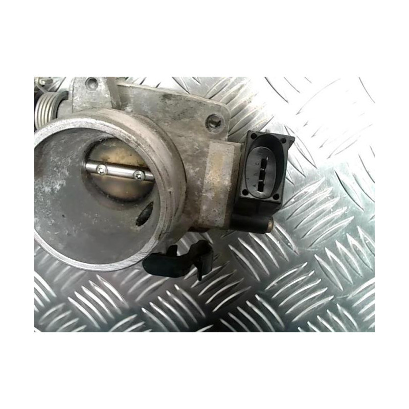 Boitier papillon FORD FIESTA 4 PHASE 1 d’occasion