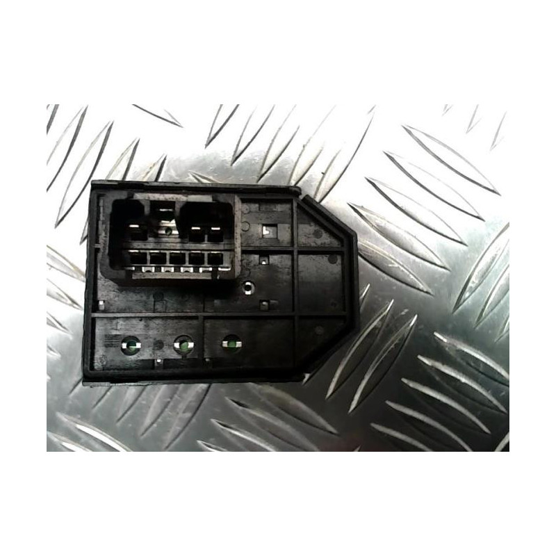 Commande retroviseurs KIA SORENTO 1 PHASE 1 d’occasion