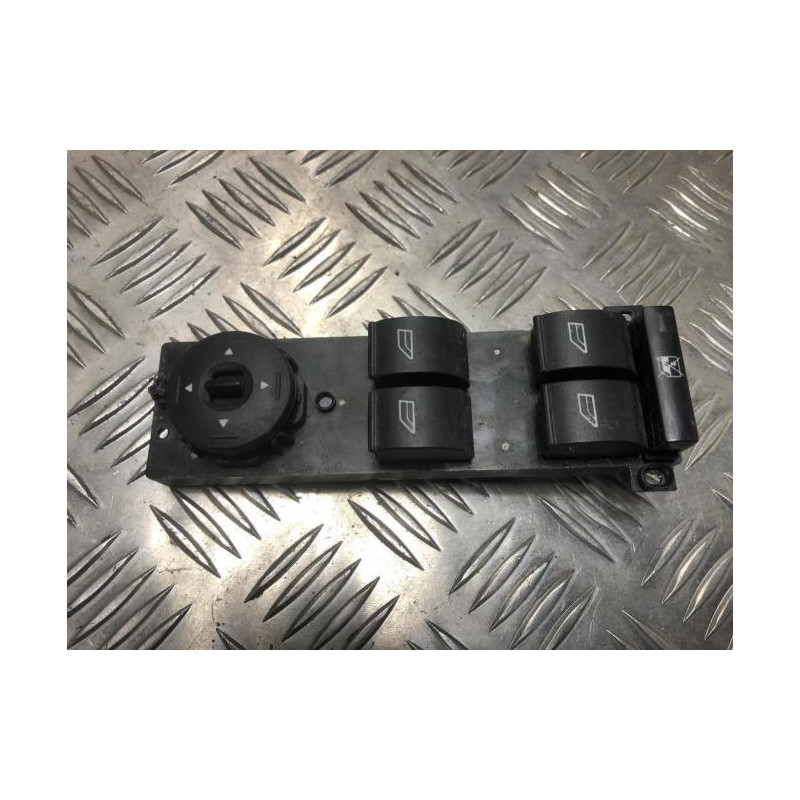 Interrupteur de leve vitre avant gauche FORD FOCUS 2 PHASE 2 d’occasion