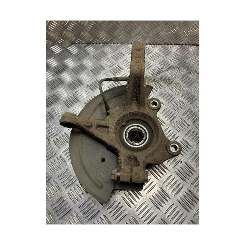 Fusee avant gauche DACIA DOKKER PHASE 1 d’occasion
