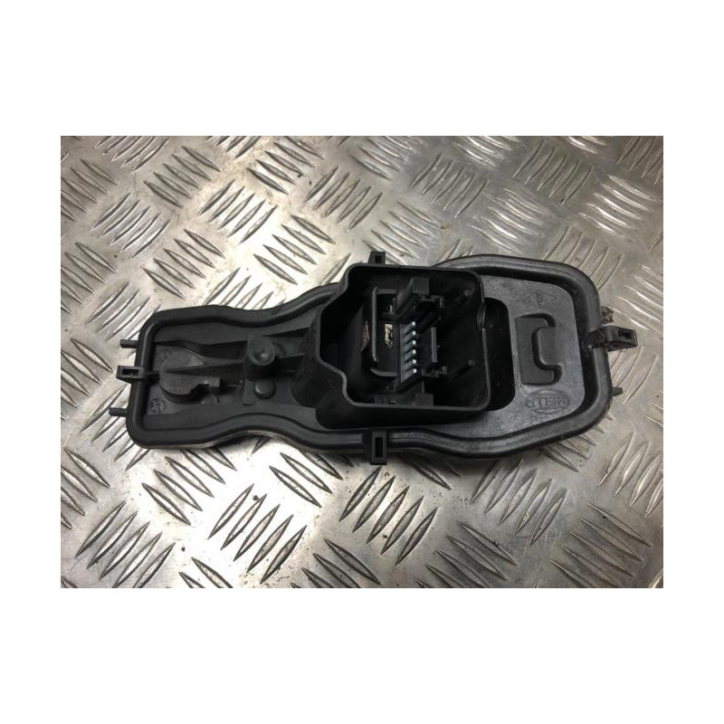 Platine feu arriere gauche RENAULT GRAND SCENIC 2 PHASE 2 d’occasion