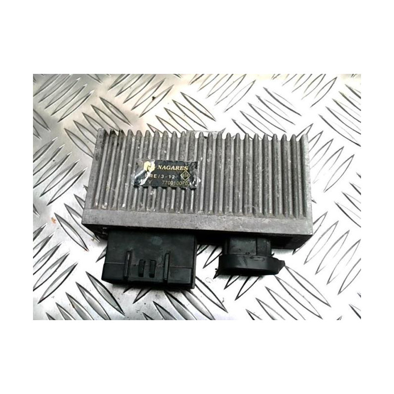 Relais de prechauffage RENAULT MEGANE 1 PHASE 2 d’occasion