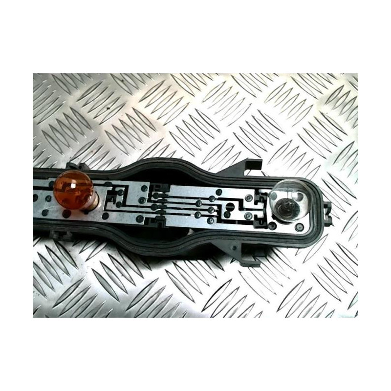 Platine feu arriere droit RENAULT ESPACE 4 PHASE 1 d’occasion