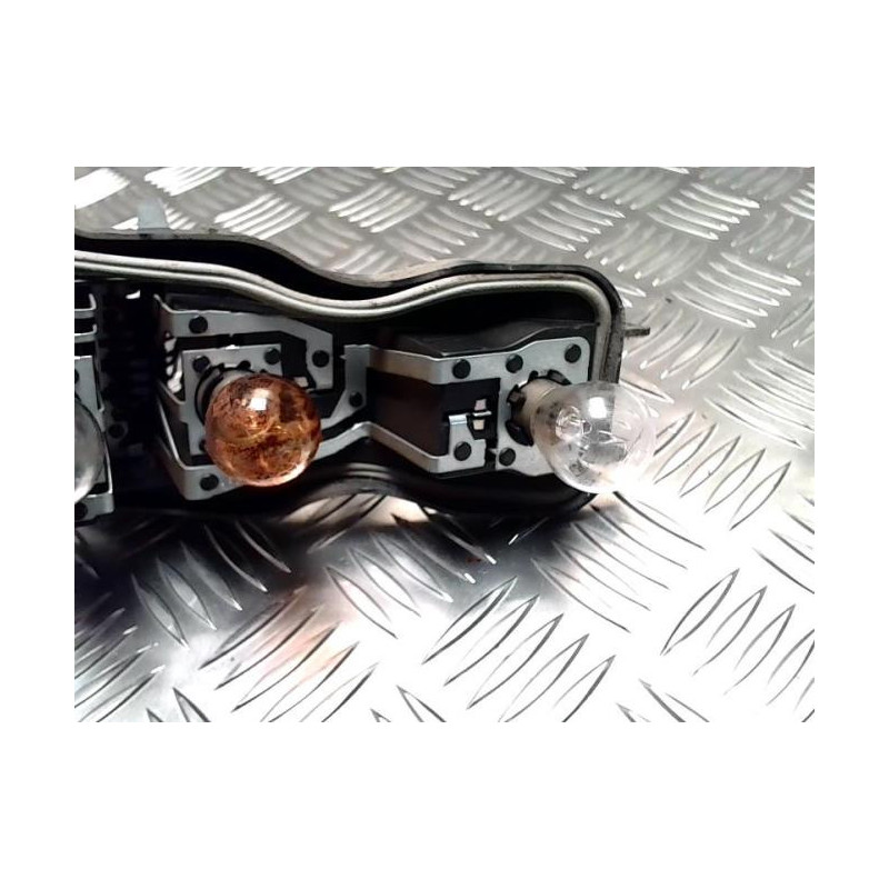 Platine feu arriere gauche RENAULT SCENIC 2 PHASE 2 d’occasion