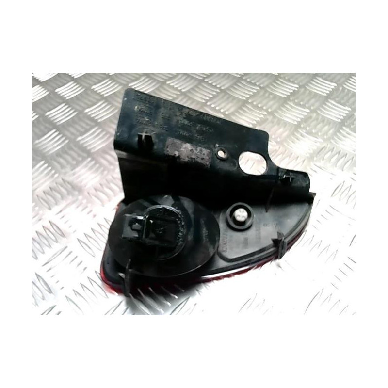 Anti brouillard arriere droit RENAULT ESPACE 4 PHASE 1 d’occasion