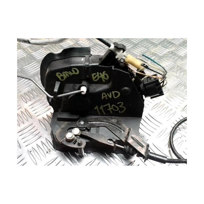 Serrure avant droit BMW SERIE 3 E46 COUPE PHASE 2 d’occasion