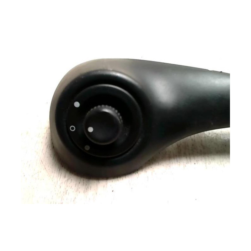 Commande retroviseurs RENAULT CLIO 3 PHASE 1 d’occasion