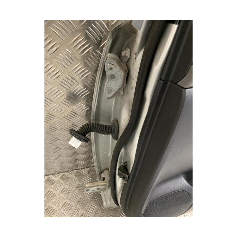 Porte arriere droit TOYOTA AVENSIS 2 PHASE 2 d’occasion