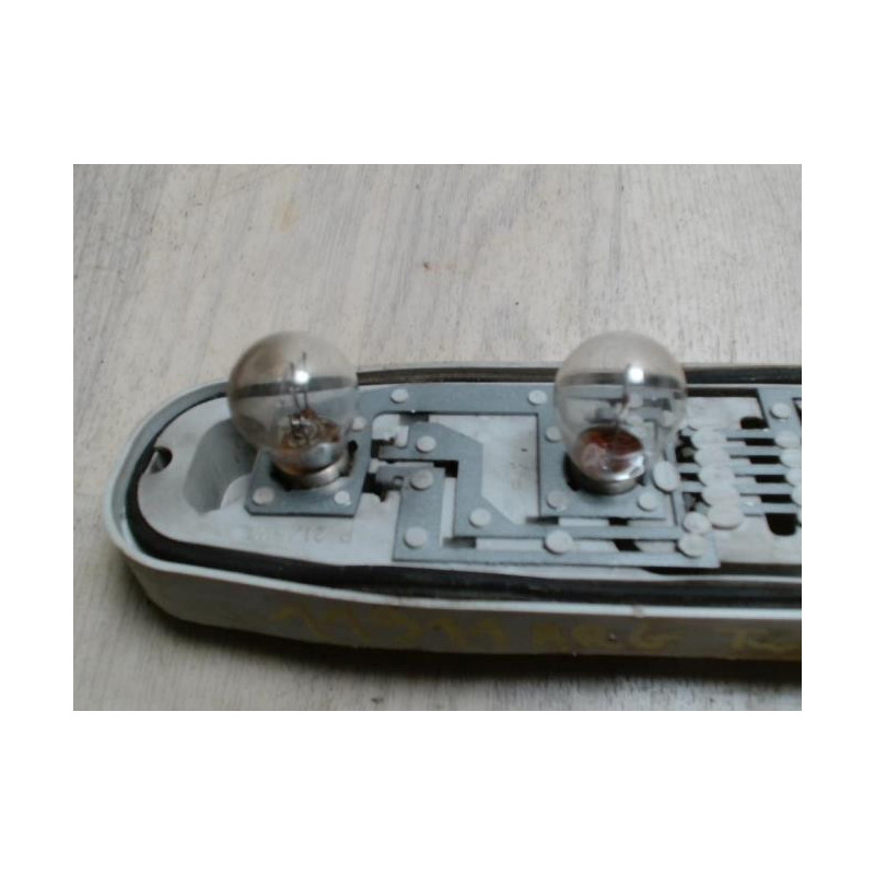 Platine feu arriere gauche RENAULT TWINGO 1 PHASE 3 d’occasion