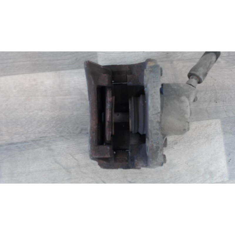 Etrier avant gauche (freinage) RENAULT CLIO 2 PHASE 2 d’occasion