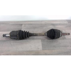 Cardan gauche (transmission) TOYOTA COROLLA VERSO 2 PHASE 1 d’occasion