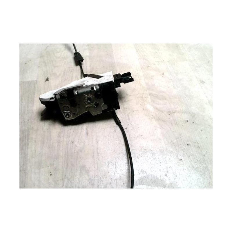 Serrure avant gauche PEUGEOT 207 PHASE 2 BREAK d’occasion