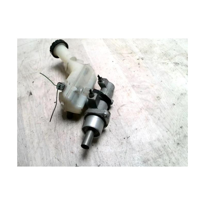 Maitre cylindre (freinage) RENAULT CLIO 3 PHASE 2 d’occasion