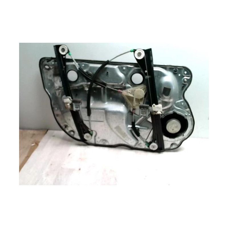 Garniture porte avant droite VOLKSWAGEN POLO 4 PHASE 1 d’occasion
