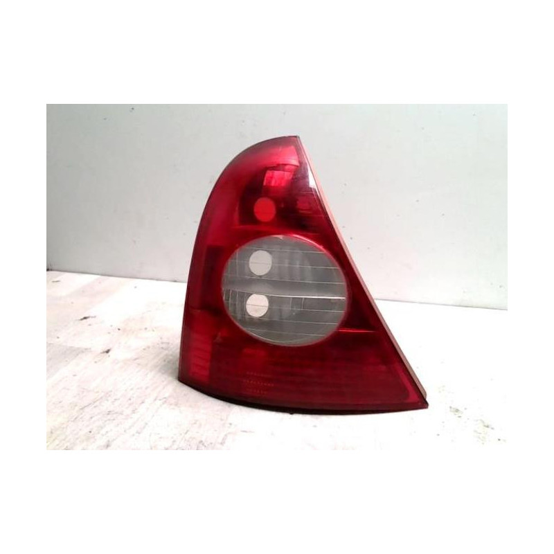 Feu arriere principal gauche (feux) RENAULT CLIO 2 PHASE 2 d’occasion