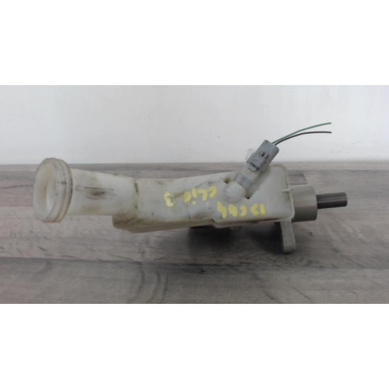 Maitre cylindre (freinage) RENAULT CLIO 3 PHASE 1 d’occasion
