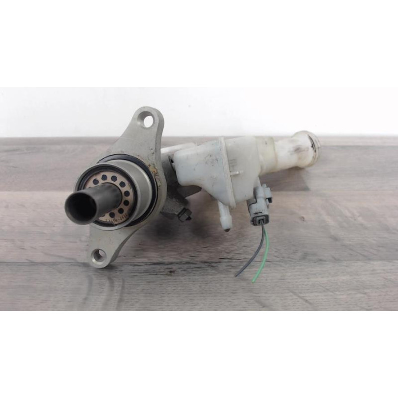 Maitre cylindre (freinage) RENAULT CLIO 3 PHASE 1 d’occasion