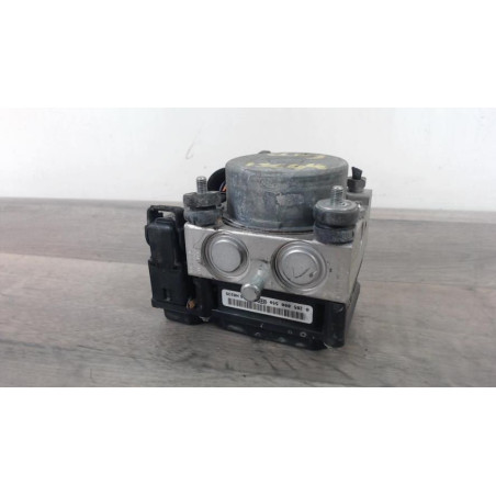 Bloc ABS (freins anti-blocage) RENAULT CLIO 3 PHASE 1 d’occasion