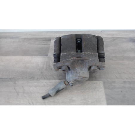 Etrier avant gauche (freinage) RENAULT CLIO 2 PHASE 2 d’occasion