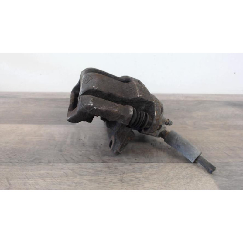 Etrier avant gauche (freinage) RENAULT CLIO 2 PHASE 2 d’occasion