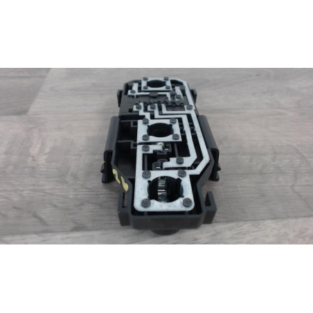 Platine feu arriere droit AUDI A6 2 AVANT PHASE 2 BREAK d’occasion