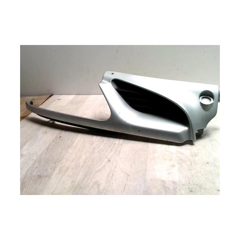 Calandre droite RENAULT MEGANE 1 PHASE 1 d’occasion