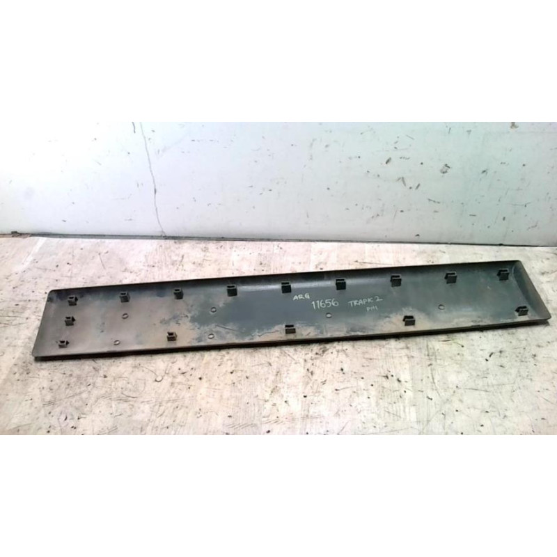 Baguette de porte arriere gauche  RENAULT TRAFIC 2 PHASE 1 d’occasion